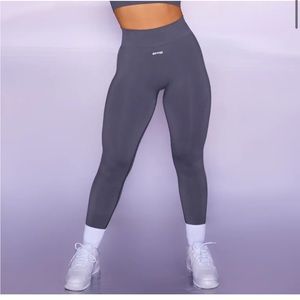 Bo and tee Grey workout leggings